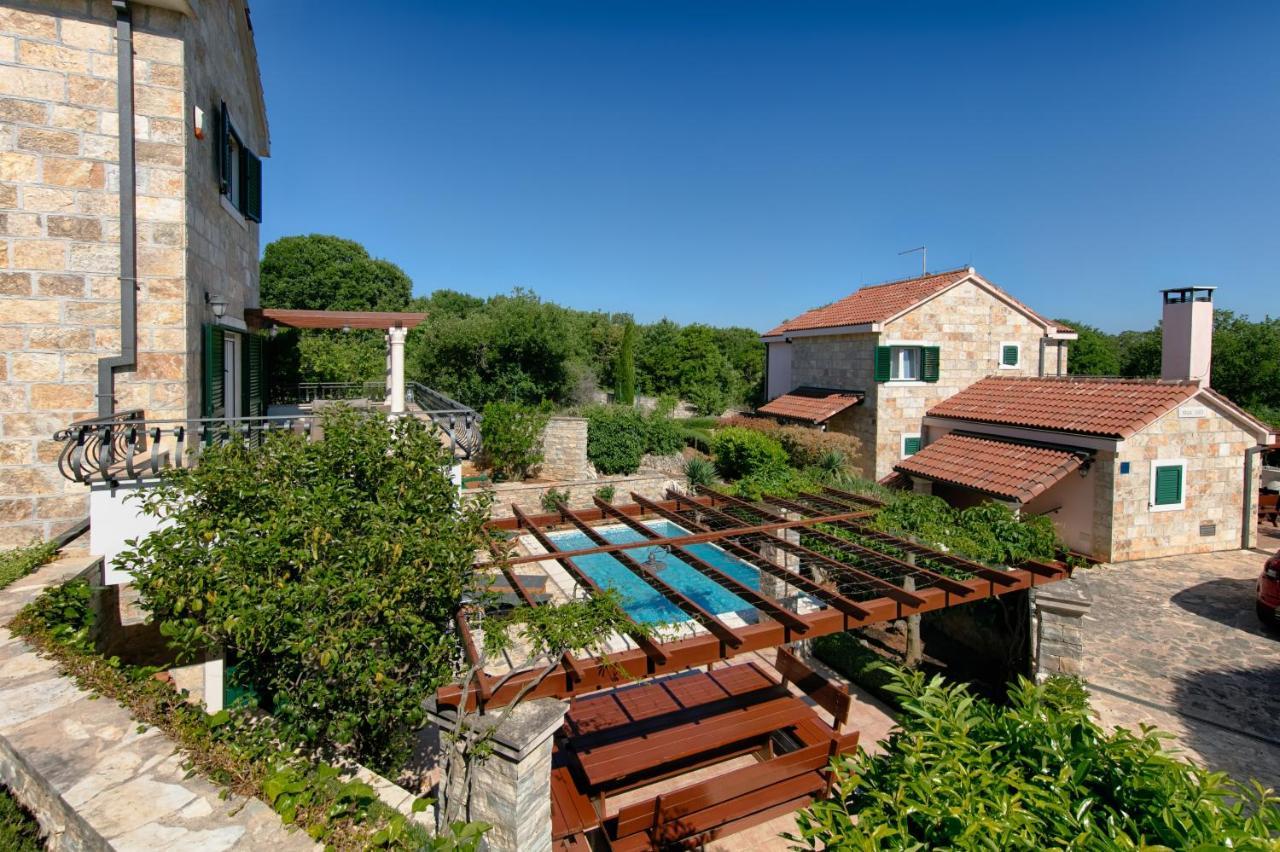 Villa Luci Pucisca Extérieur photo