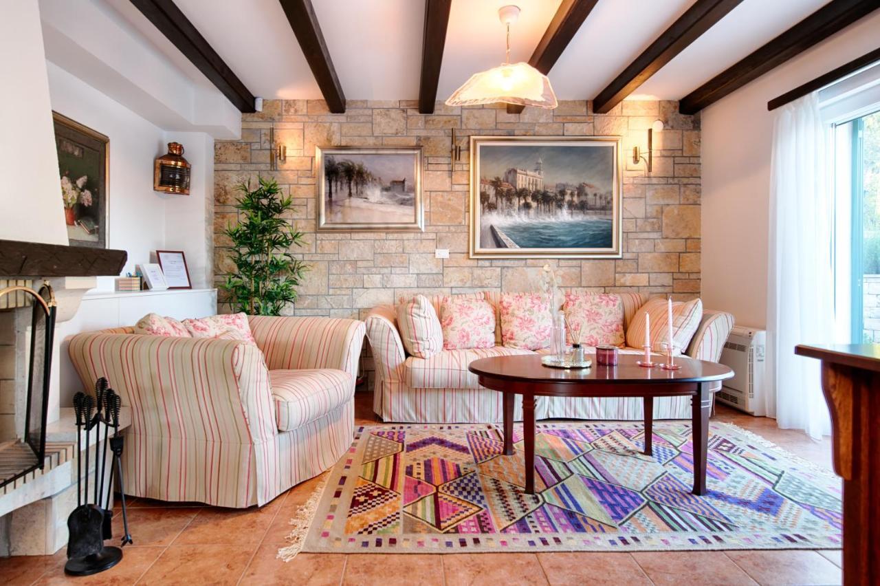 Villa Luci Pucisca Extérieur photo